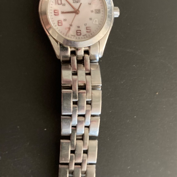 Victorinox Swiss Army Women’s Alliance MOP Dial Silver Steel Watch 24180 main image 4